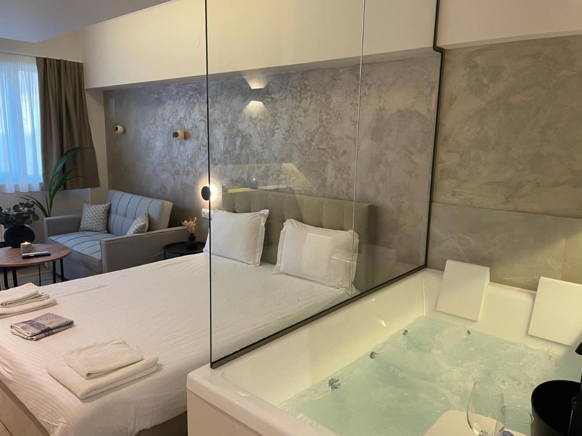 Jacuzzi Suite Ladadika Thessalonique Extérieur photo